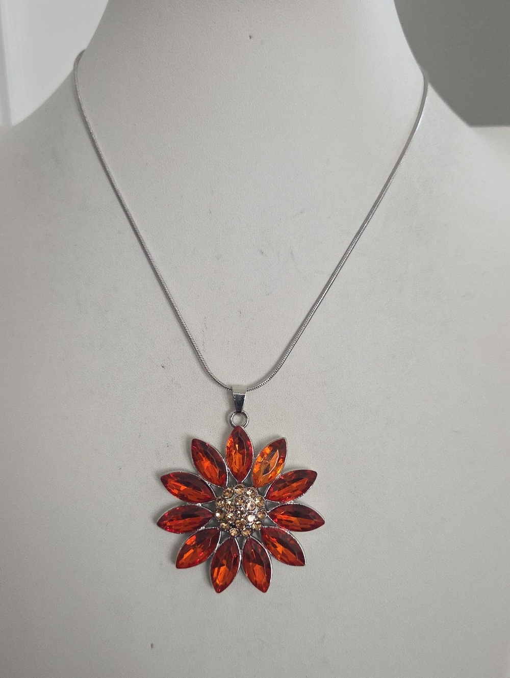 Paparazzi Fortunate Floral Orange Necklace NWT